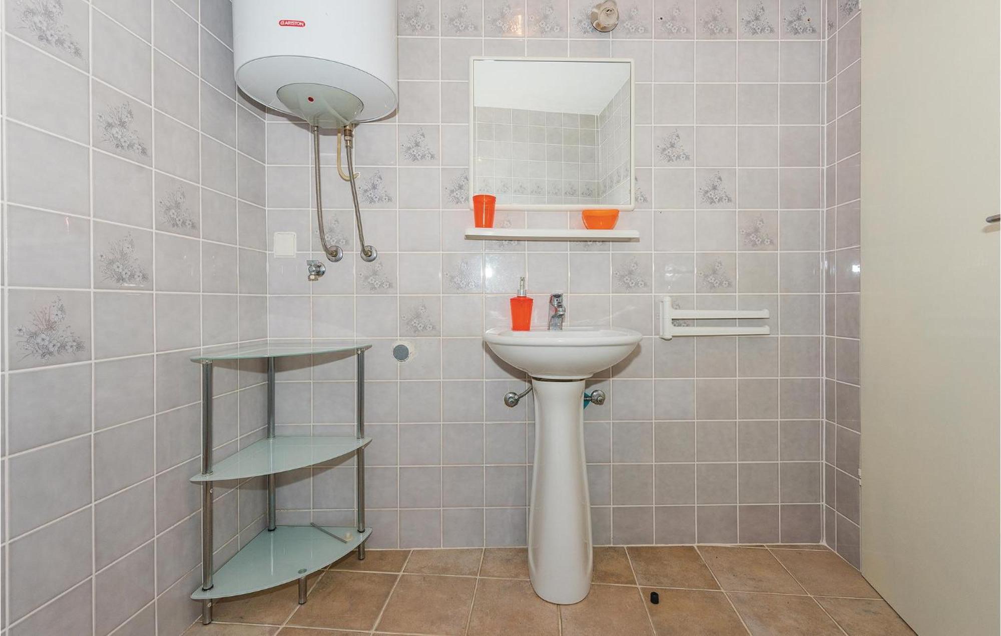 Lovely Apartment In Rogoznica With Wifi Экстерьер фото